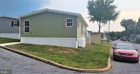 69 Mildred Ave, Birdsboro, PA 19508