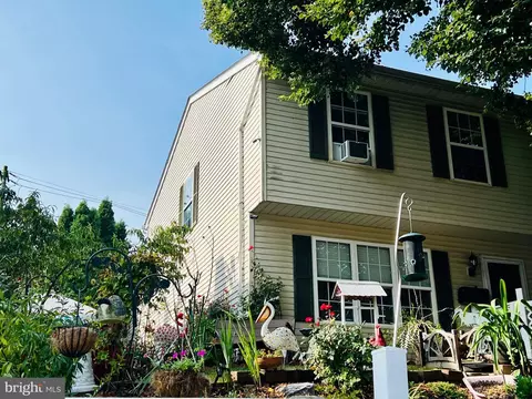 1708 Cotton St, Reading, PA 19606
