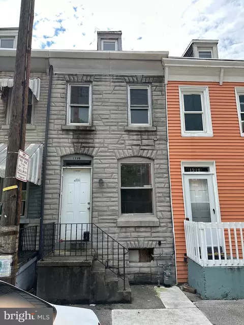 1220 Muhlenberg St, Reading, PA 19602