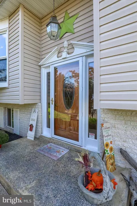 717 Loblolly Ln, Reading, PA 19607 photo 4