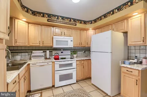 717 Loblolly Ln, Reading, PA 19607 photo 9