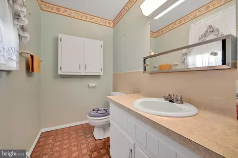 659 Vester Pl, Sinking Spring, PA 19608 photo 17