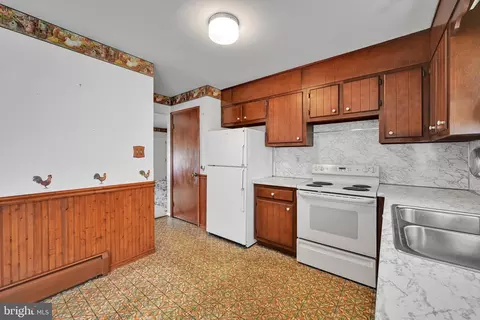 659 Vester Pl, Sinking Spring, PA 19608 photo 13