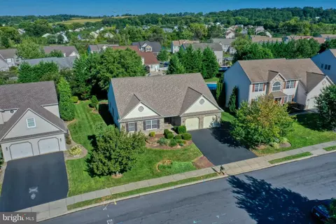 51 Pacific Ave, Sinking Spring, PA 19608 photo 31