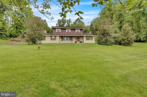 1926 Cedar Top Rd, Reading, PA 19607