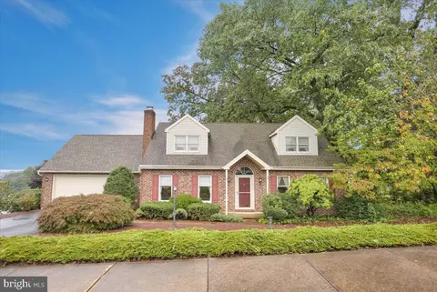 501 Sycamore Rd, Mohnton, PA 19540