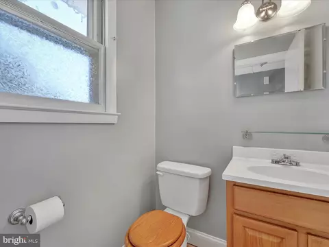 35 Mull Ave, Reading, PA 19608 photo 14