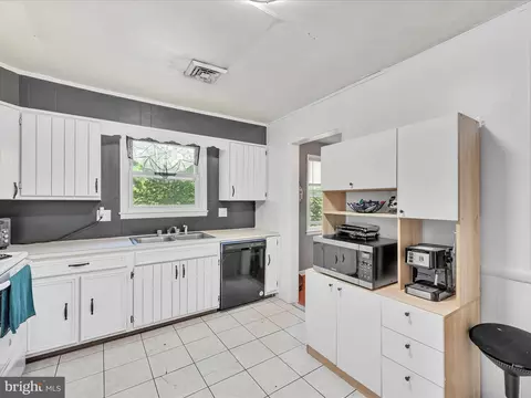 35 Mull Ave, Reading, PA 19608 photo 11