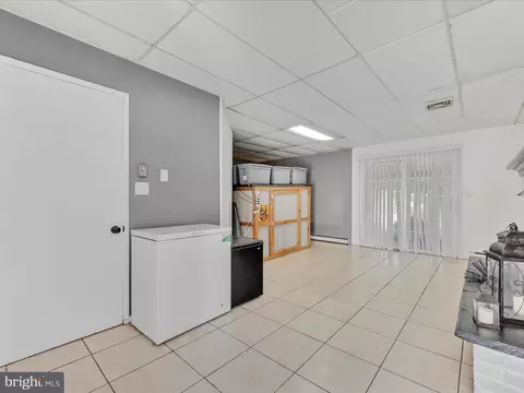 35 Mull Ave, Reading, PA 19608 photo 24