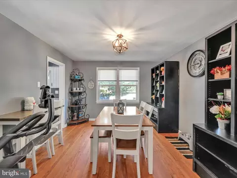 35 Mull Ave, Reading, PA 19608 photo 9