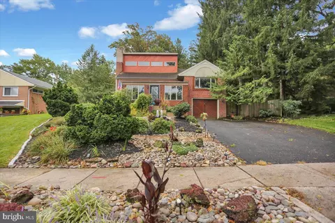 1414 Rose Virginia Rd, Reading, PA 19611