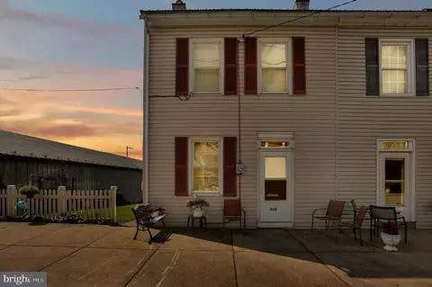 320 S 3rd St, Hamburg, PA 19526