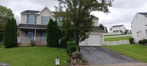 4554 Del Mar Dr, Reading, PA 19606