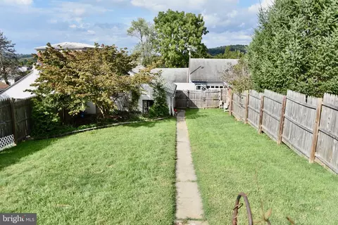 19 W Broad St, Reading, PA 19607 photo 32
