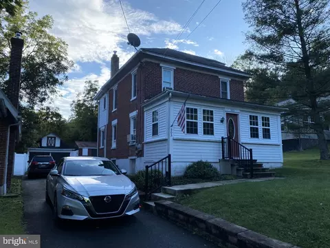 505 Englesville Rd, Boyertown, PA 19512