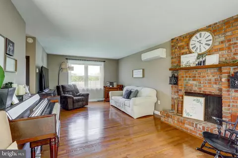 488 Snyder Rd, Reading, PA 19605 photo 6