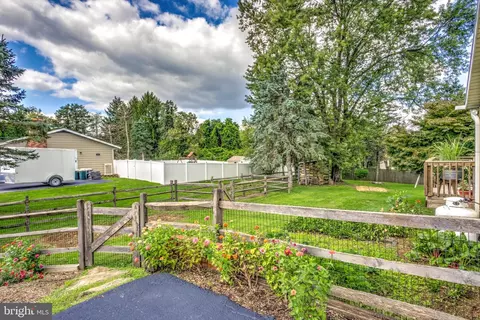 488 Snyder Rd, Reading, PA 19605 photo 4