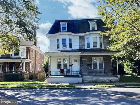 218 E Penn Ave, Wernersville, PA 19565