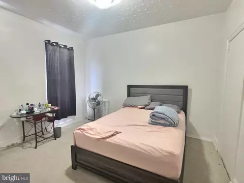 717 N 9th St, Reading, PA 19604 photo 8