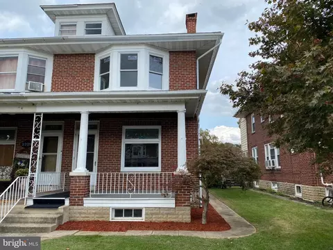 2227 Spring St, Reading, PA 19609
