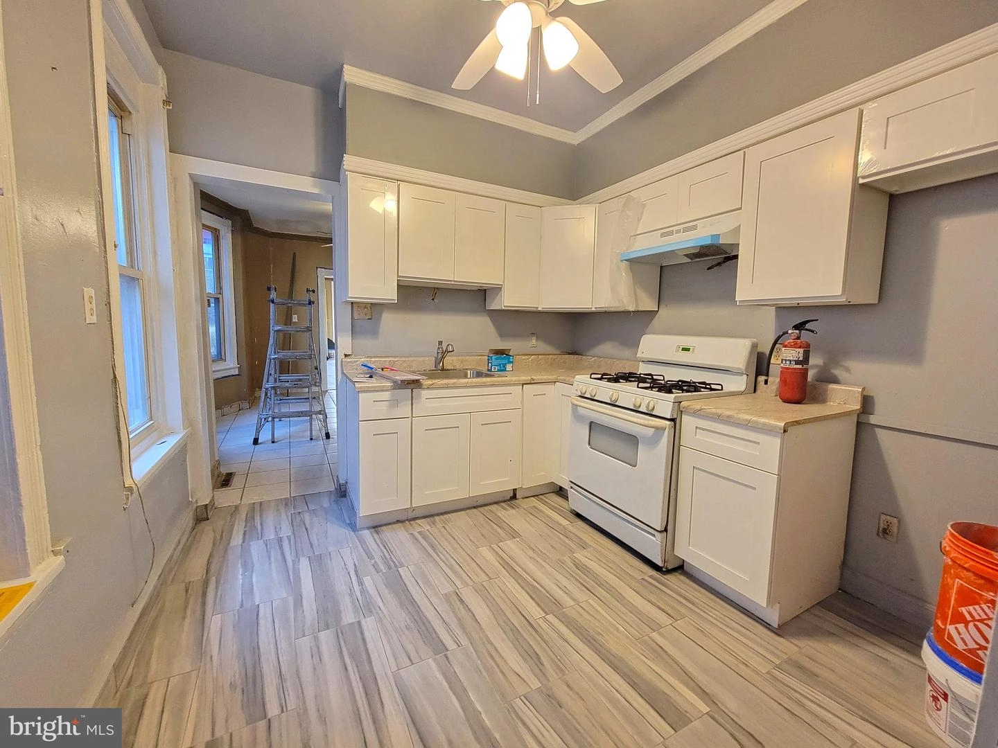 369 Schuylkill Ave, Reading, PA 19601 photo 4