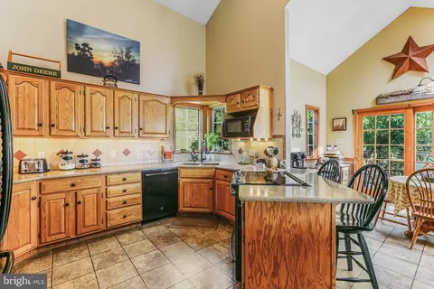 25 Lenape Rd, Barto, PA 19504 photo 14