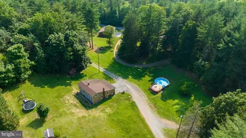 89 S Bryant Ave, Mohnton, PA 19540