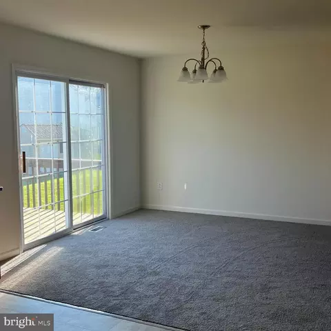 371 Oneida Dr, Sinking Spring, PA 19608 photo 11