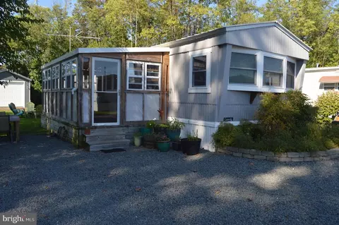 25 Bordic Rd, Reading, PA 19606