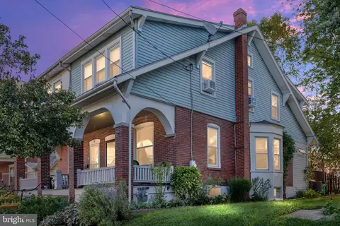 35 S Wyomissing Ave, Shillington, PA 19607