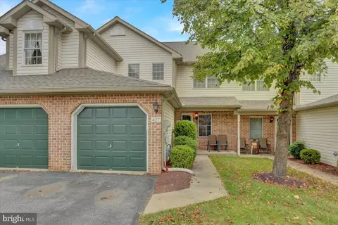 427 Epsilon Dr, Wernersville, PA 19565