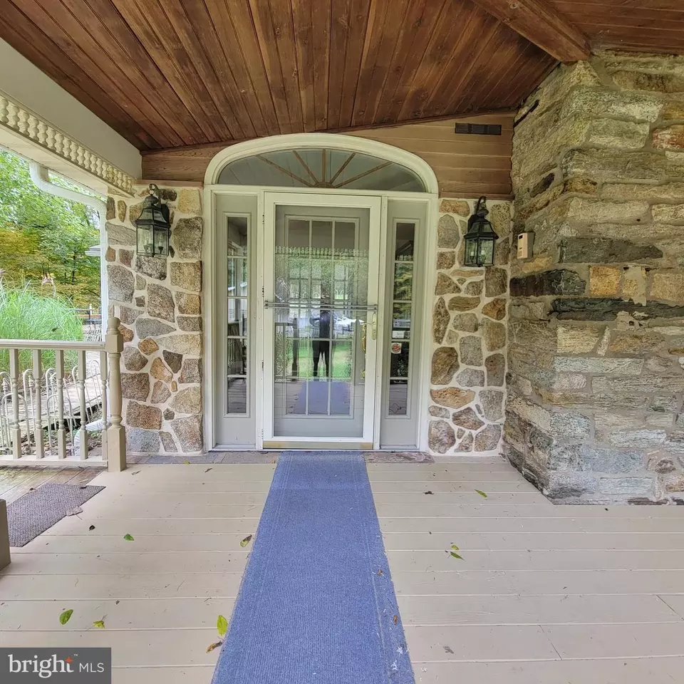  235 Treichler Rd, Alburtis, PA 18011 photo 4