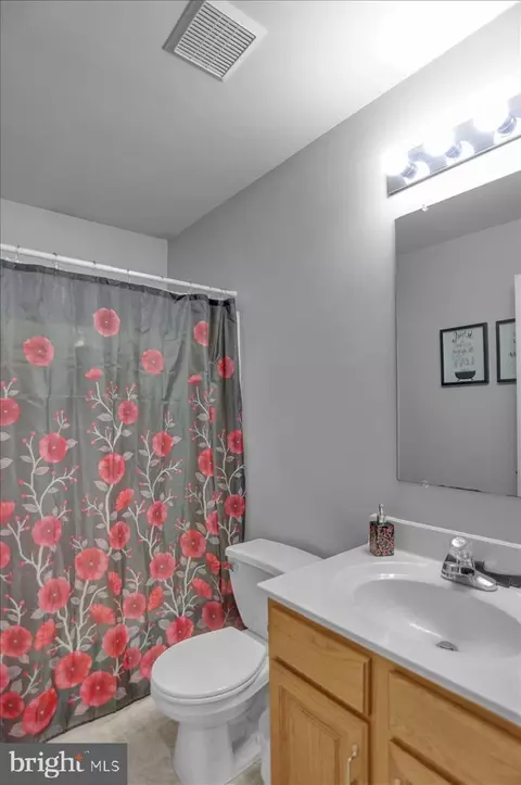 377 Oneida Dr, Reading, PA 19608 photo 14