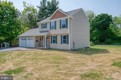151 Cedar Ln, Reading, PA 19607 photo 3