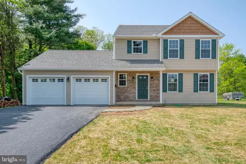 151 Cedar Ln, Reading, PA 19607