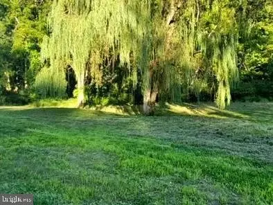 57 Woodchoppertown Rd, Boyertown, PA 19512