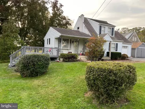 230 Greshville Rd, Boyertown, PA 19512