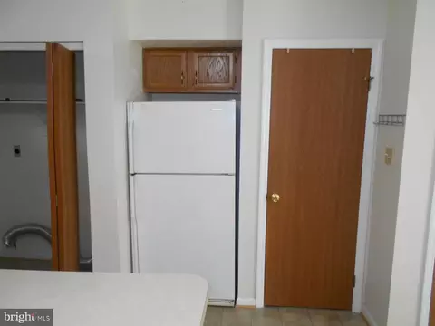 250 S Sterley St, Reading, PA 19607 photo 11