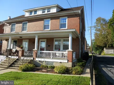 22 Cherrydale Ave, Reading, PA 19606