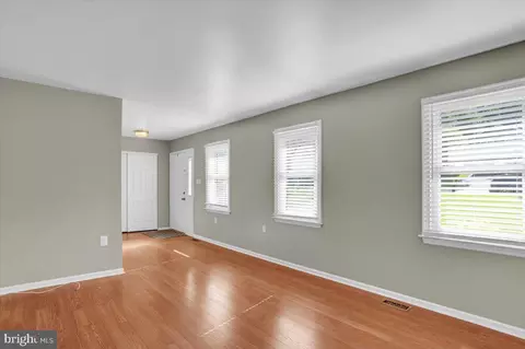 51 Sage Dr, Sinking Spring, PA 19608 photo 8