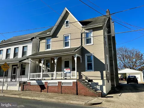 34 Woodrow Ave, Reading, PA 19608