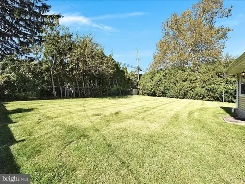 411 Governor Dr, Reading, PA 19607 photo 32