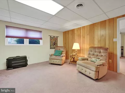 411 Governor Dr, Reading, PA 19607 photo 16