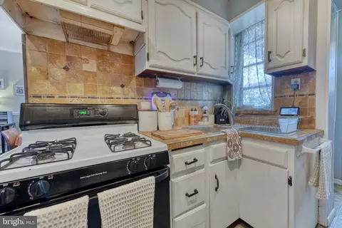 378 Sunset Rd, Reading, PA 19611 photo 13