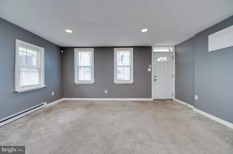 44 S Hull St, Reading, PA 19608 photo 7