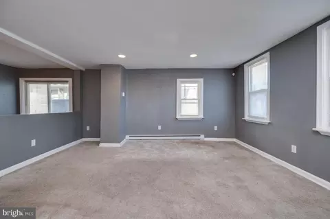 44 S Hull St, Reading, PA 19608 photo 6