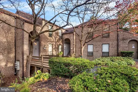 8 A Fairway Rd, Reading, PA 19607