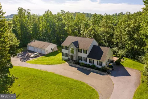 919 Connor Ct, Sinking Spring, PA 19608