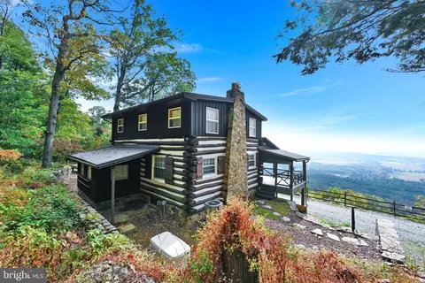 9470 Lancaster Ave, Bethel, PA 19507
