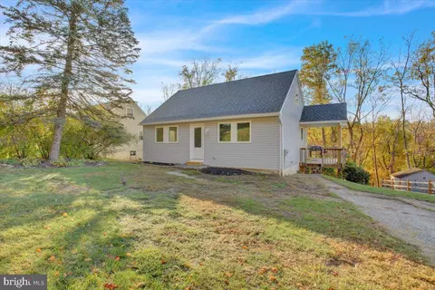 40 Elaine Dr, Boyertown, PA 19512